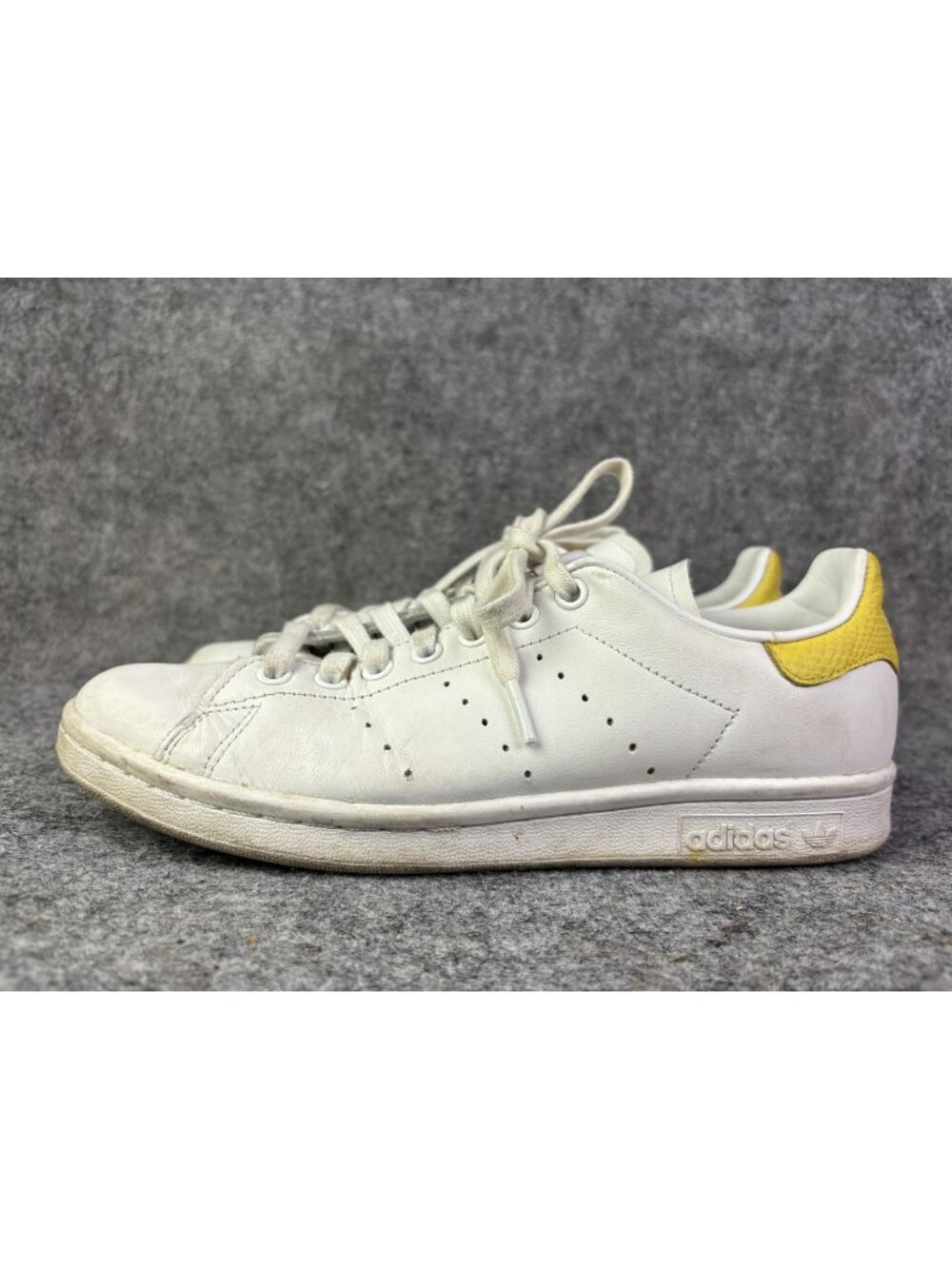 Adidas Stan Smith Shoes Mens Size 8.5 White Yellow Leather Low Top Sneakers